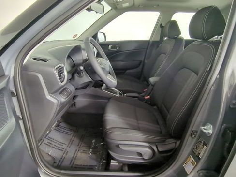 New 2026 Hyundai Venue SEL image 18