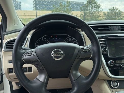 Used 2020 Nissan Murano SL w/ Moonroof Package AWD/4WD image 11