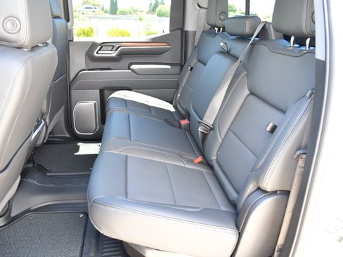 New 2026 GMC Sierra 1500 Denali w/ Denali Reserve Package AWD/4WD image 27