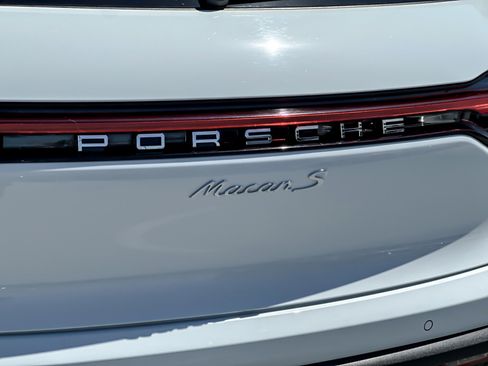 Used 2023 Porsche Macan S AWD/4WD image 27