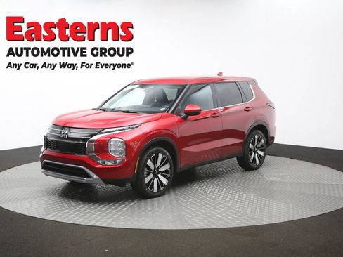 Used 2025 Mitsubishi Outlander SE FWD image 55