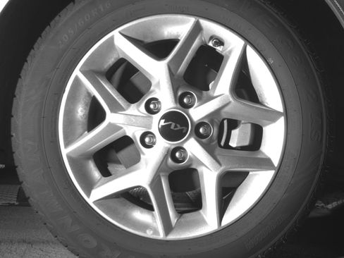 Used 2025 Kia Soul LX w/ LX Technology Package FWD image 20