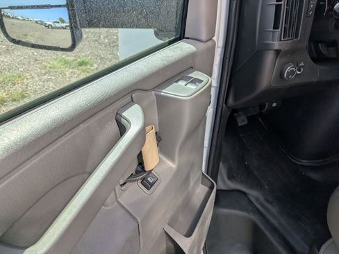 New 2025 Chevrolet Express 3500 w/ Power Convenience Package image 12