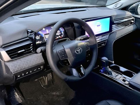 New 2026 Toyota Camry XLE image 8