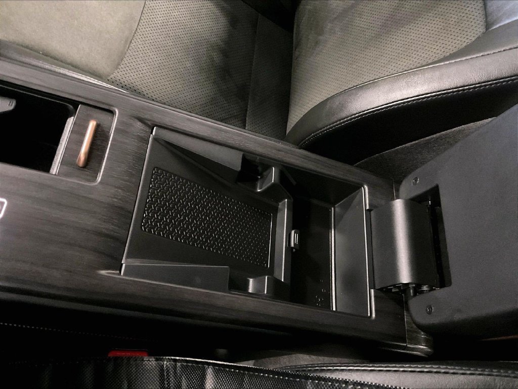 Certified 2023 Nissan Ariya AWD image 26