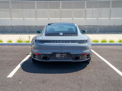 Used 2024 Porsche 911 Carrera RWD image 7