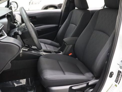 Used 2023 Toyota Corolla LE image 8