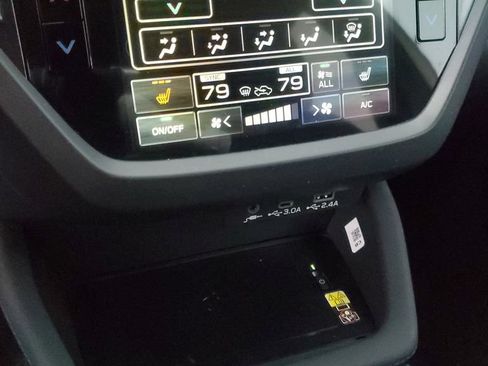 Used 2026 Subaru Forester Premium AWD/4WD image 21