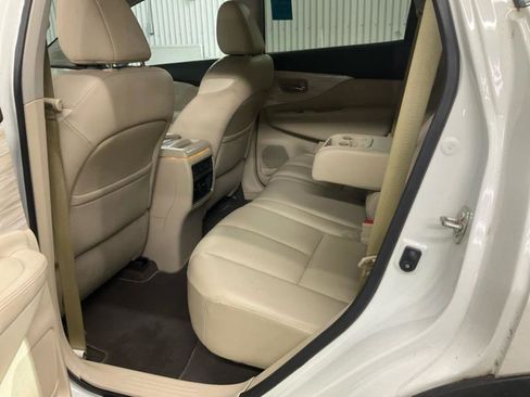 Used 2017 Nissan Murano Platinum image 10