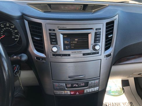 Used 2014 Subaru Legacy 2.5i Limited image 17