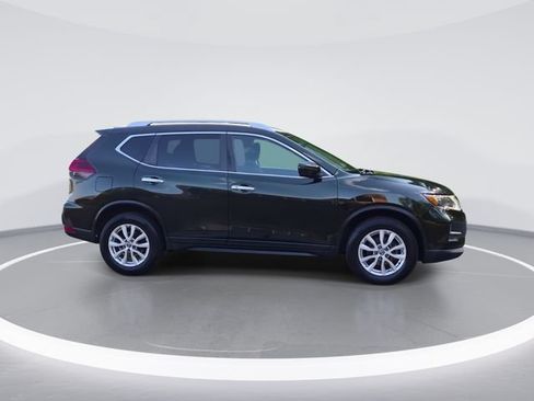 Used 2018 Nissan Rogue SV AWD/4WD image 9