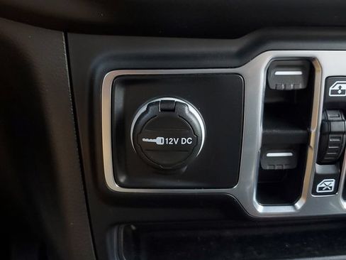 Used 2023 Jeep Wrangler Unlimited Sport AWD/4WD image 26