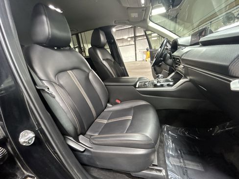 Used 2025 MAZDA CX-90 3.3 Turbo w/ Select Package AWD/4WD image 28