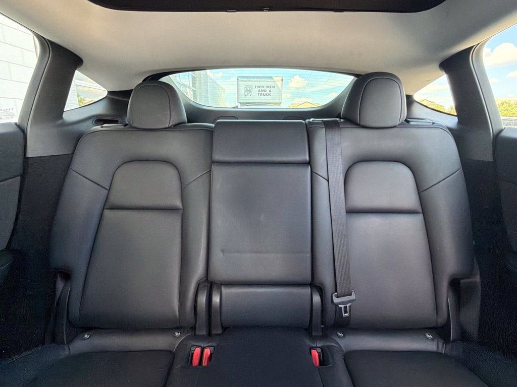 Used 2023 Tesla Model Y Long Range AWD/4WD image 22