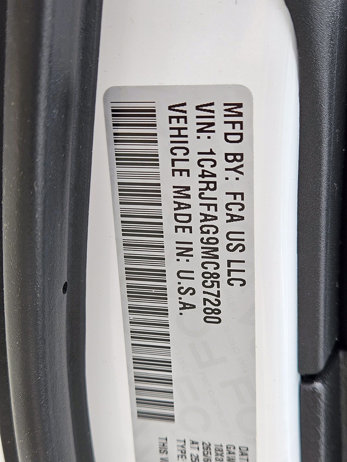 Used 2021 Jeep Grand Cherokee Laredo X AWD/4WD image 32