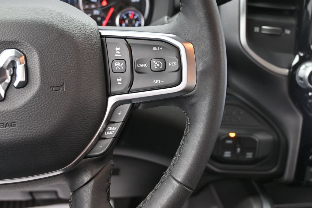 Used 2025 RAM 2500 Big Horn AWD/4WD image 31