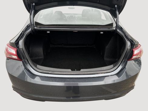 Used 2021 Chevrolet Malibu LT FWD image 23