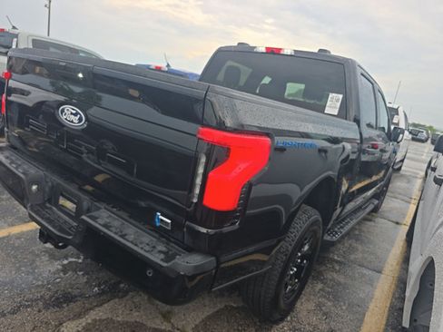 Used 2025 Ford F150 Lightning XLT AWD/4WD image 2