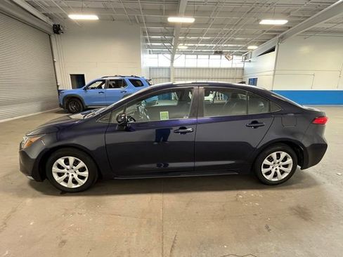 Used 2023 Toyota Corolla LE FWD image 6