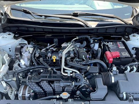 Used 2022 Nissan Altima 2.5 S FWD image 31