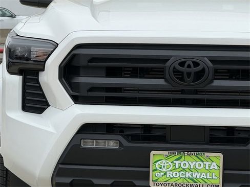 New 2026 Toyota Tacoma SR5 image 4