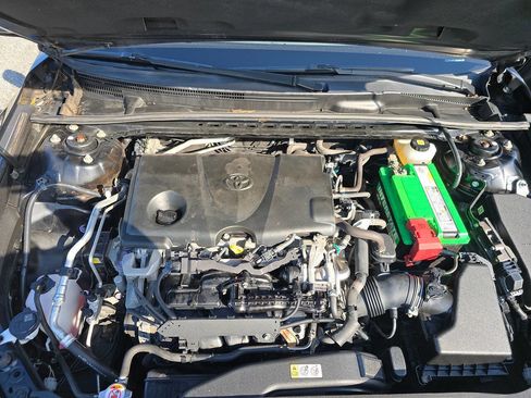 Used 2018 Toyota Camry SE FWD image 41