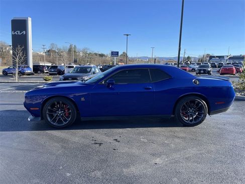 Used 2022 Dodge Challenger R/T Scat Pack image 3