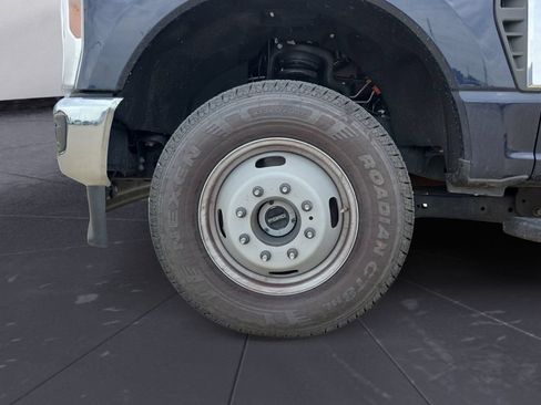 Used 2025 Ford F350 XLT AWD/4WD image 14