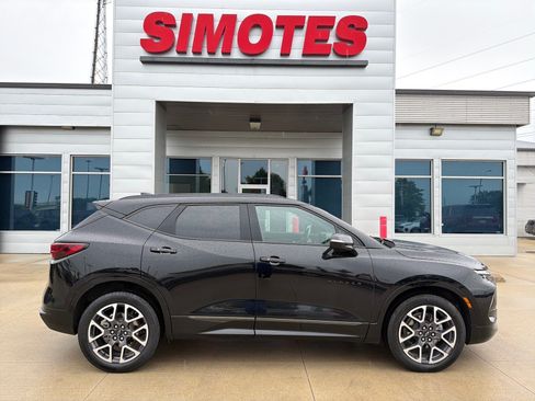 Used 2025 Chevrolet Blazer RS AWD/4WD image 1