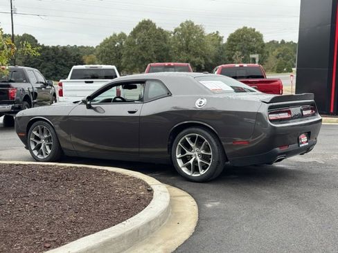 Used 2022 Dodge Challenger GT image 7
