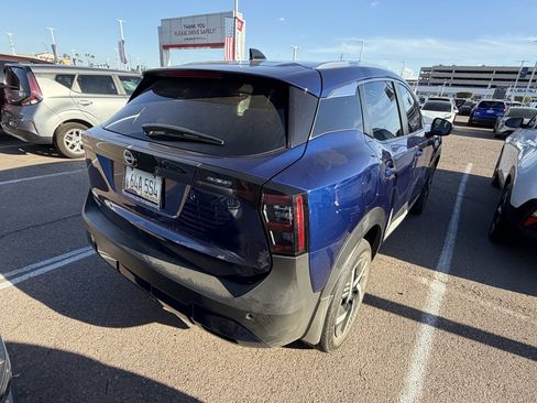 Used 2026 Nissan Kicks SV FWD image 8