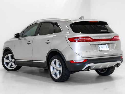 Used 2017 Lincoln MKC Premiere FWD image 25
