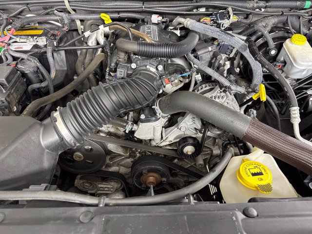 Used 2010 Jeep Wrangler Unlimited Rubicon w/ Dual Top Group AWD/4WD image 9