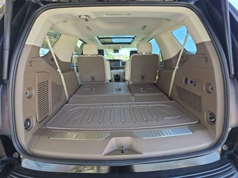 Used 2024 GMC Yukon Denali w/ Advanced Technology Package RWD image 27