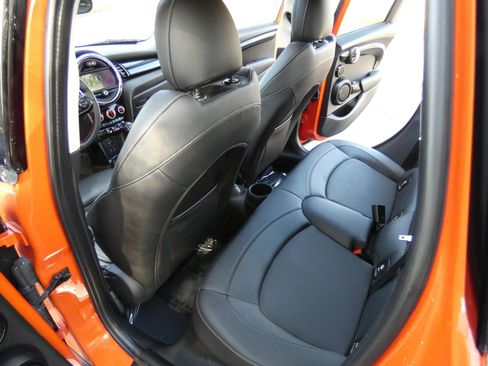 Used 2019 MINI Cooper S w/ Premium Package image 43