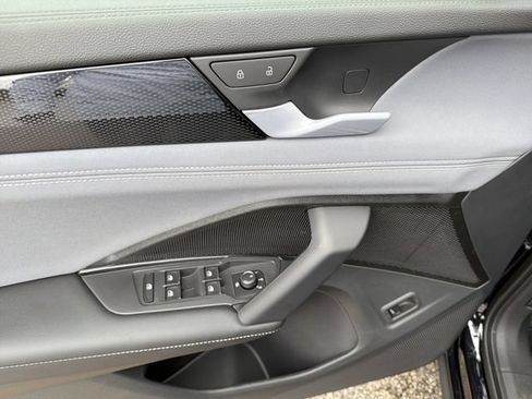 New 2026 Volkswagen Tiguan SE AWD/4WD image 14