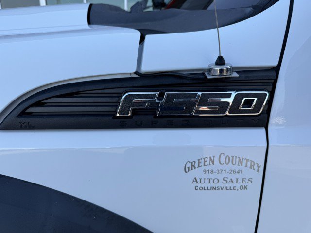 Used 2014 Ford F550 4x4 Regular Cab Super Duty image 27