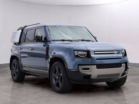 Used 2021 Land Rover Defender 110 X-Dynamic SE AWD/4WD image 3