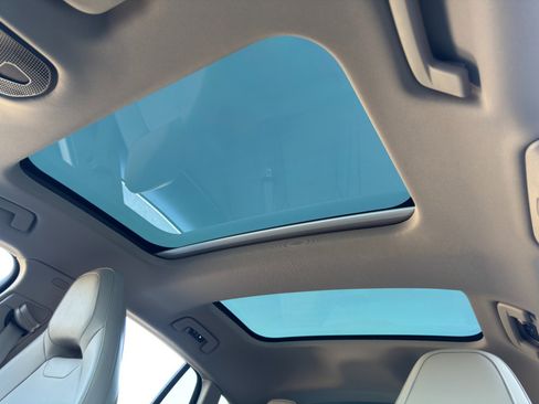 Used 2024 Porsche Panamera 4 image 12