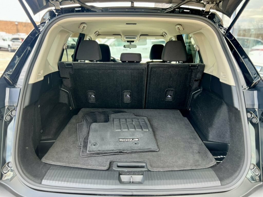 Used 2023 Nissan Rogue SV AWD/4WD image 7