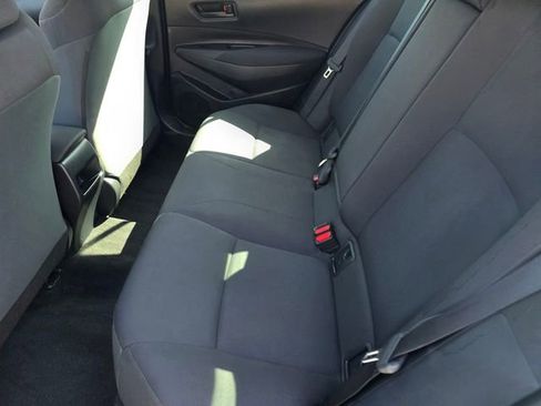 Used 2022 Toyota Corolla LE FWD image 9