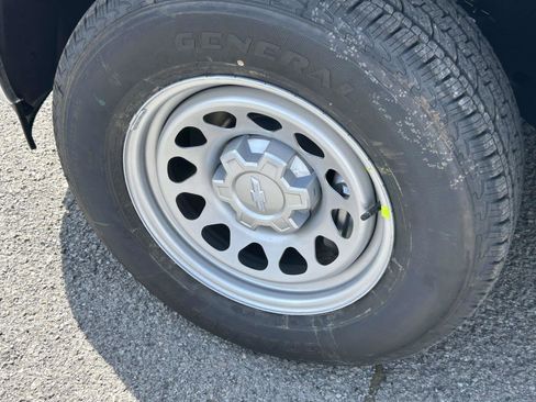 New 2026 Chevrolet Silverado 1500 W/T image 9