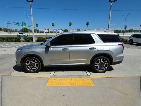 Used 2024 Hyundai Palisade SEL w/ Premium Package image 7