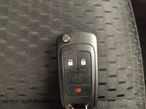 Used 2015 Chevrolet Equinox LS image 32