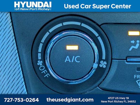 Used 2013 Nissan Sentra SR FWD image 22