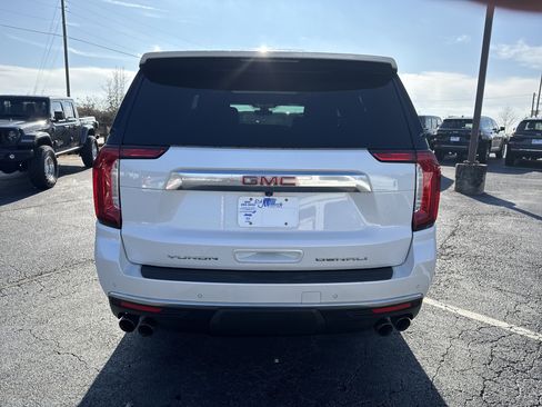 Used 2022 GMC Yukon XL Denali image 6