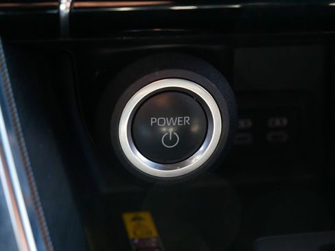 Certified 2024 Toyota Venza Limited AWD/4WD image 21