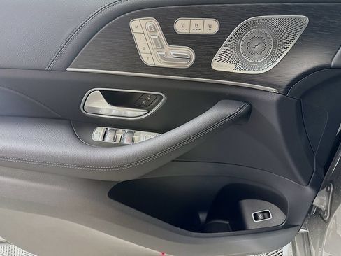 New 2026 Mercedes-Benz GLS 450 4MATIC image 18