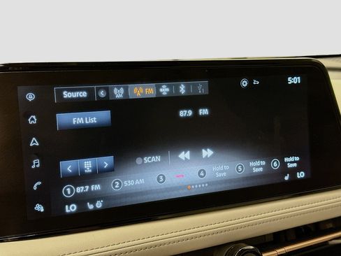 Used 2023 Nissan Ariya AWD image 21