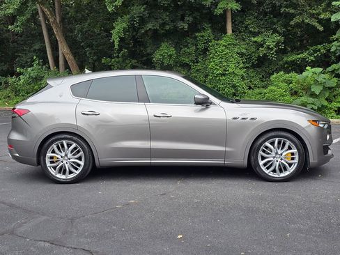 Used 2022 Maserati Levante GT image 7